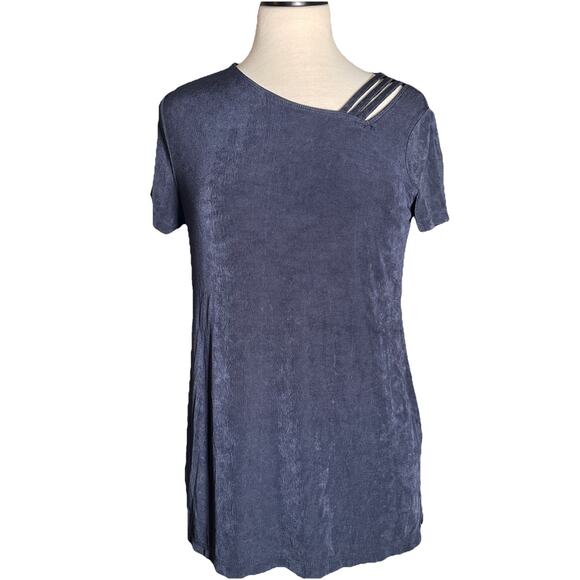 Chicos Travelers Black S/S Asymmetrical Neck Top - Size 0/ Small - Picture 1 of 4